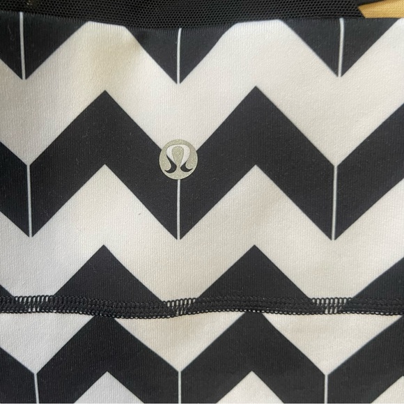 Lululemon Scoop Neck Tank Size 6 - Picture 9 of 10